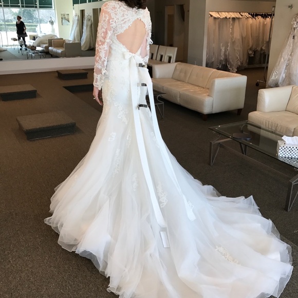 Cosmobella Wedding Dress NWT - Picture 2 of 3